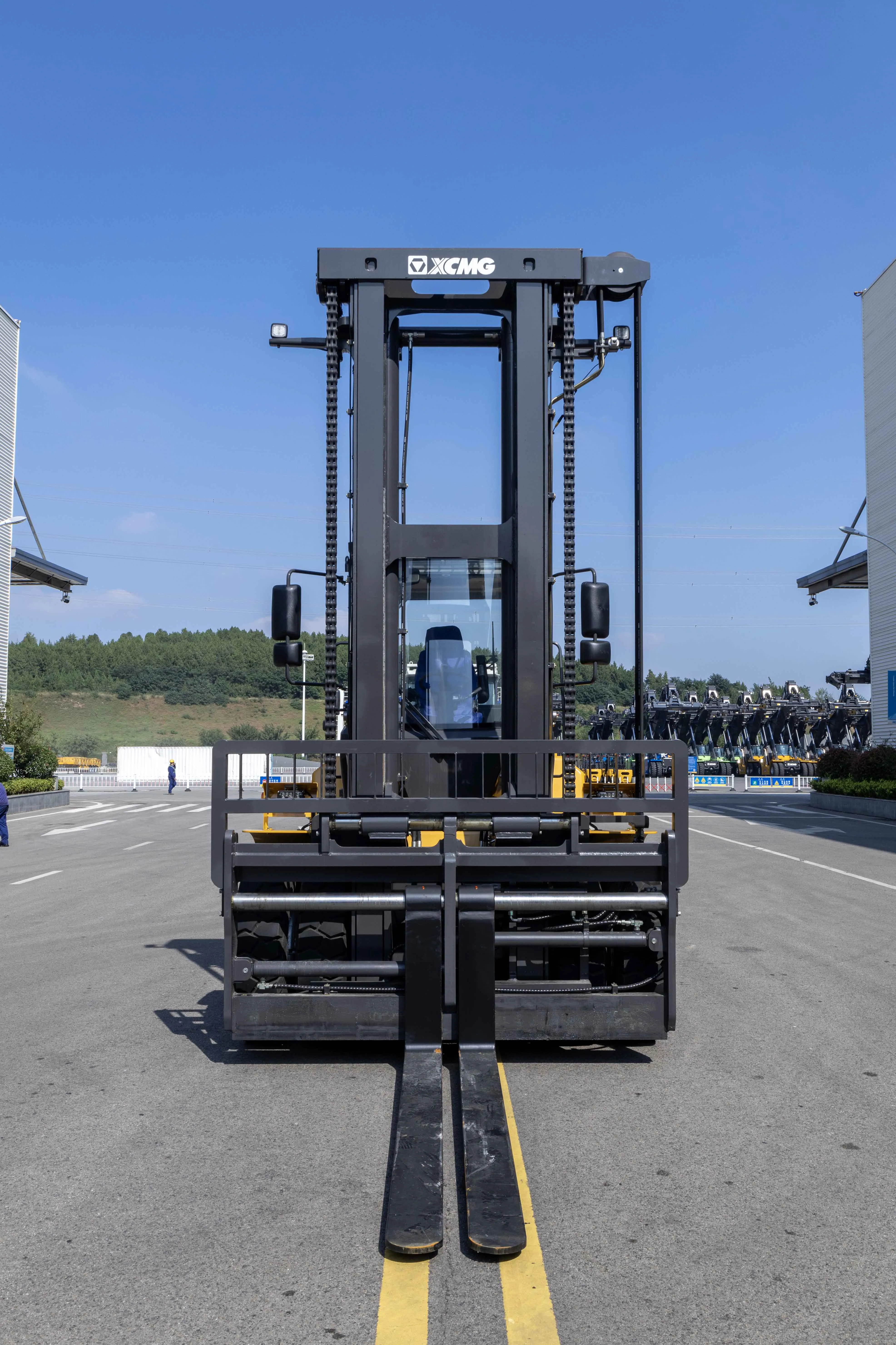 XCMG Official Industrial Forklifts Xcf1606K Large 16 Ton Diesel Forklift Hot Sale